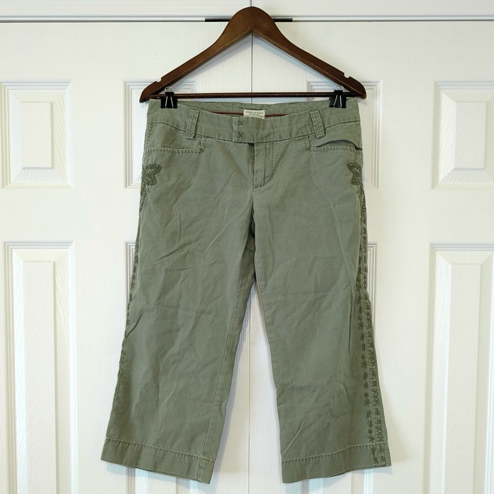 100% Cotton Y2K Vintage American Eagle Floral Embroidered Green Capri Pants